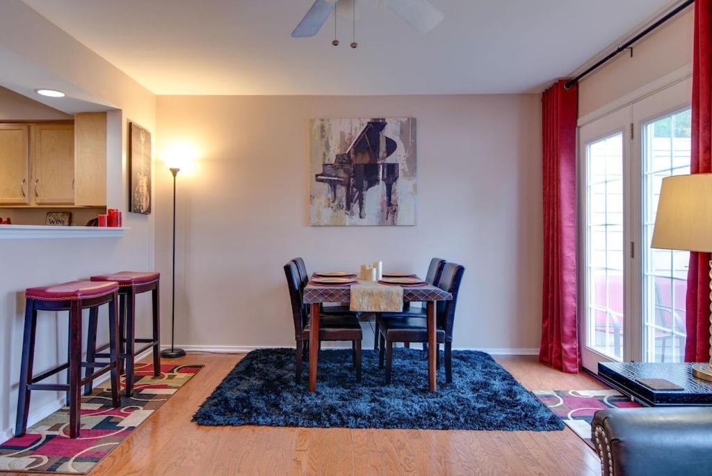 Heart Of Downtown/Walk To Broadway & The Action/Bars/Music Venues/Honky Tonks! Apartment Nashville Luaran gambar